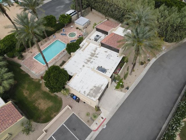2615 E Palm Oasis Street, Palm Springs, CA 92264