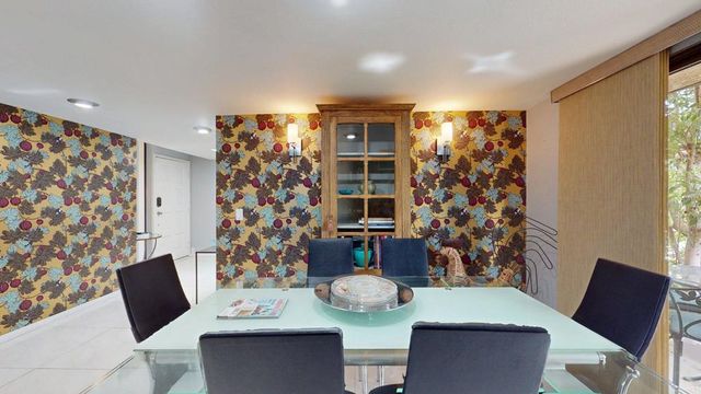 2615 E Palm Oasis Street, Palm Springs, CA 92264