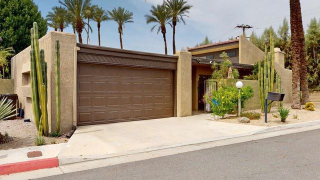 2615 E Palm Oasis Street, Palm Springs, CA 92264
