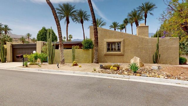 2615 E Palm Oasis Street, Palm Springs, CA 92264