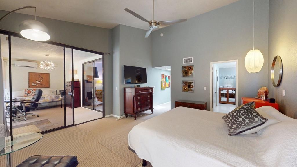 Image 10 of property listing at 2615 E Palm Oasis Street, Palm Springs, CA 92264