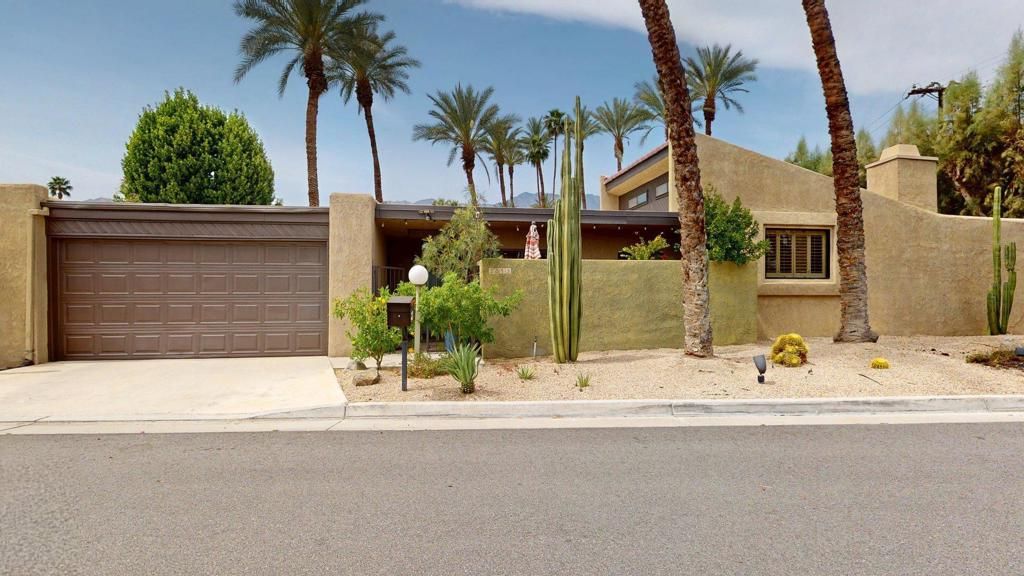 Image 30 of property listing at 2615 E Palm Oasis Street, Palm Springs, CA 92264