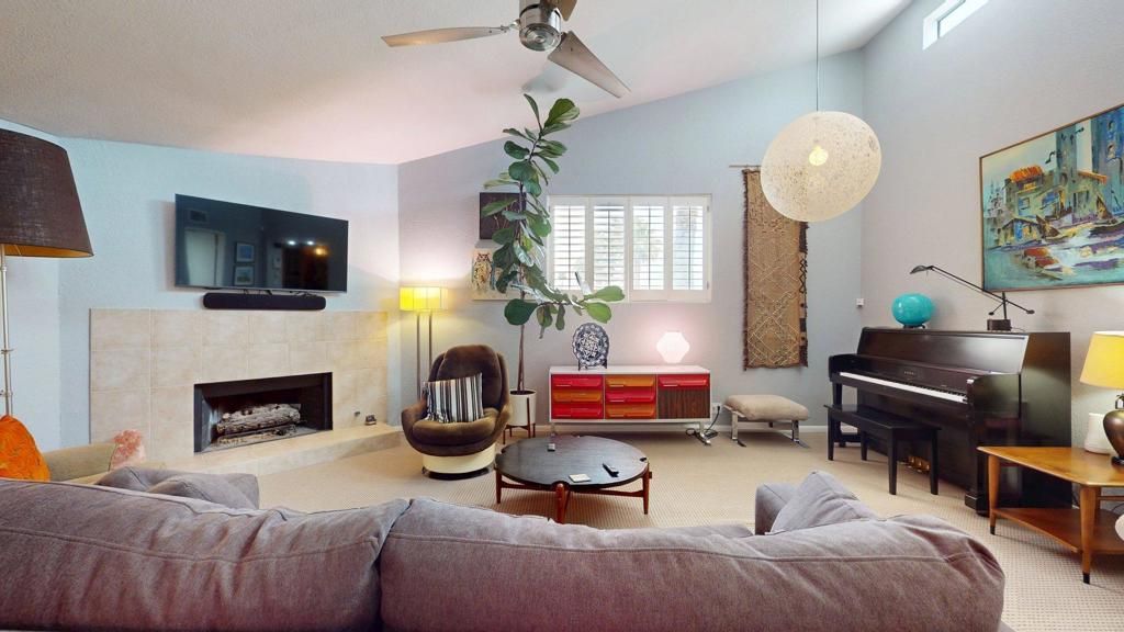 Image 4 of property listing at 2615 E Palm Oasis Street, Palm Springs, CA 92264