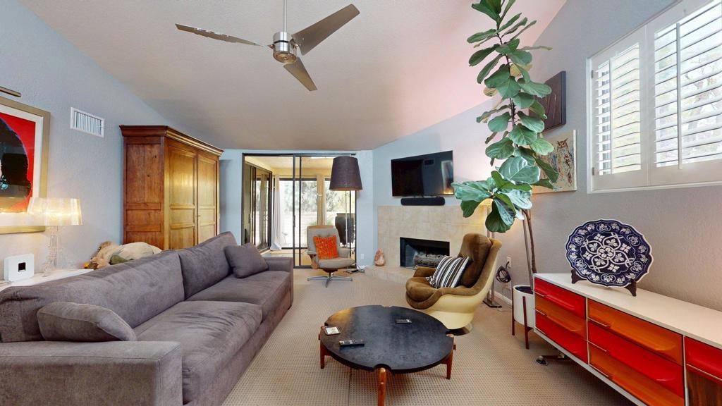 Image 6 of property listing at 2615 E Palm Oasis Street, Palm Springs, CA 92264