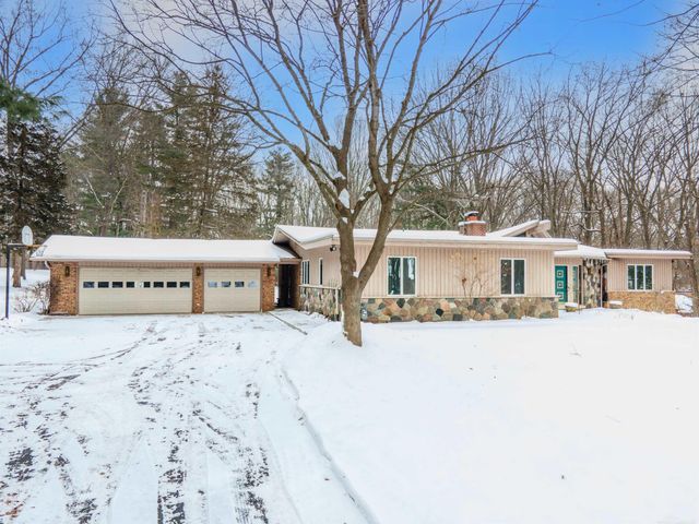 5033 Lockwood Drive, Washington Twp, MI 48094
