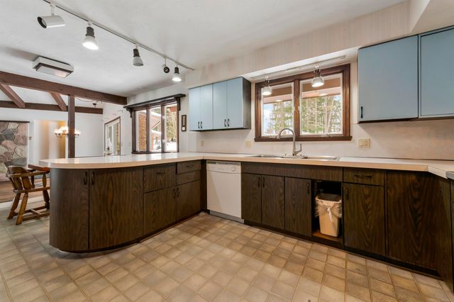 5033 Lockwood Drive, Washington Twp, MI 48094