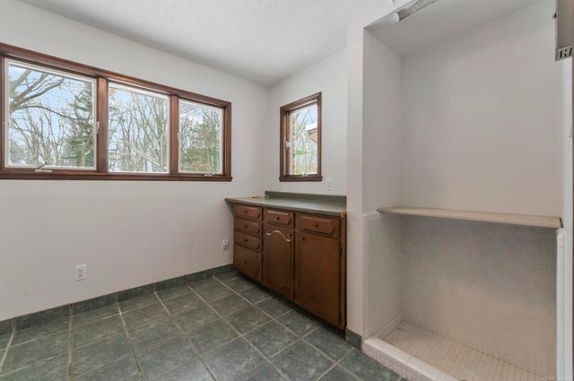 5033 Lockwood Drive, Washington Twp, MI 48094