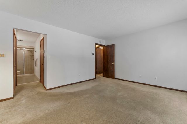 5033 Lockwood Drive, Washington Twp, MI 48094