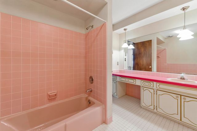 5033 Lockwood Drive, Washington Twp, MI 48094