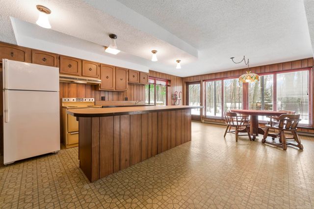 5033 Lockwood Drive, Washington Twp, MI 48094