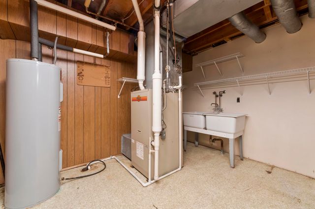 5033 Lockwood Drive, Washington Twp, MI 48094