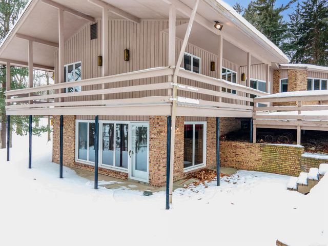 5033 Lockwood Drive, Washington Twp, MI 48094