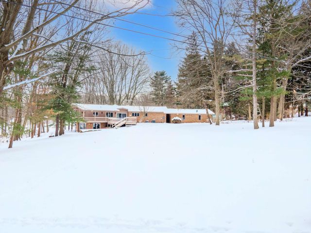 5033 Lockwood Drive, Washington Twp, MI 48094