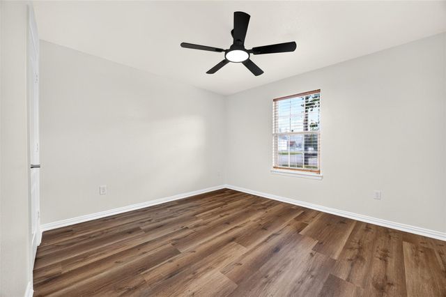 1302 Shearn Street, Houston, TX 77007