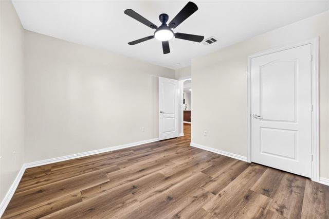 1302 Shearn Street, Houston, TX 77007
