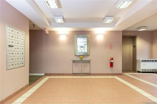 501 N Barry Avenue 2C, Mamaroneck, NY 10543