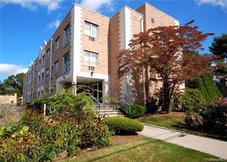 501 N Barry Avenue 2C, Mamaroneck, NY 10543
