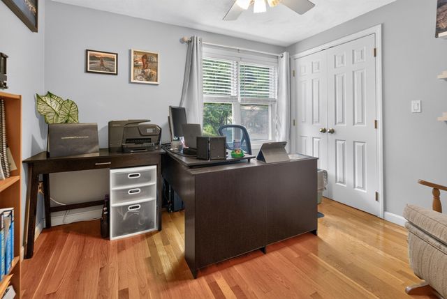 40 Hartford Ave N, Upton, MA 01568