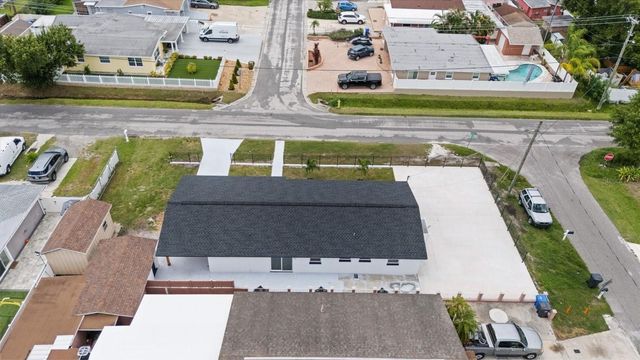 5824 N THATCHER AVENUE, Tampa, FL 33614