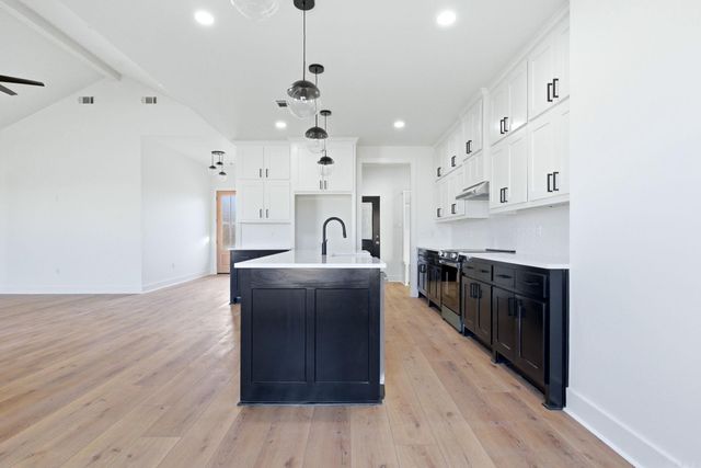 211 Michelle Drive, Beebe, AR 72012