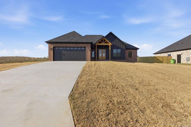 211 Michelle Drive, Beebe, AR 72012