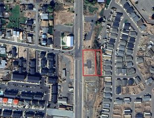 401 S Pacific Highway, Talent, OR 97540