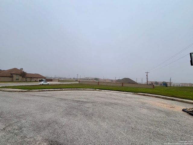 105 Juniors Place, La Vernia, TX 78121
