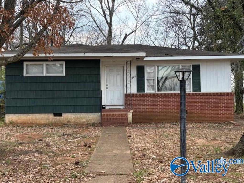 1209 11th Avenue SE, Decatur, AL 35601