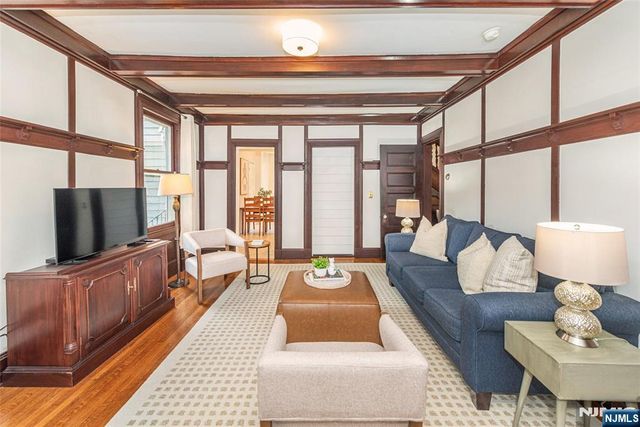 22 Arlington Avenue, Caldwell, NJ 07006