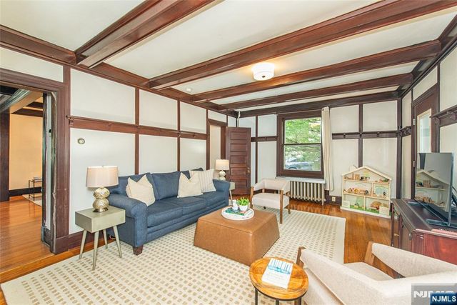22 Arlington Avenue, Caldwell, NJ 07006