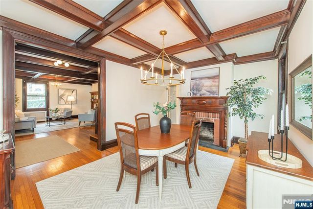 22 Arlington Avenue, Caldwell, NJ 07006