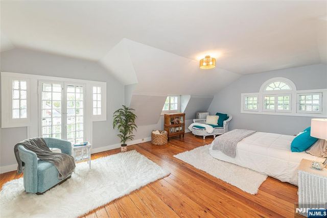 22 Arlington Avenue, Caldwell, NJ 07006
