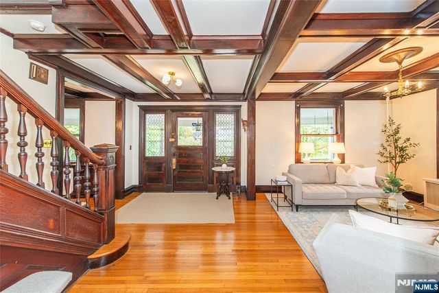 22 Arlington Avenue, Caldwell, NJ 07006