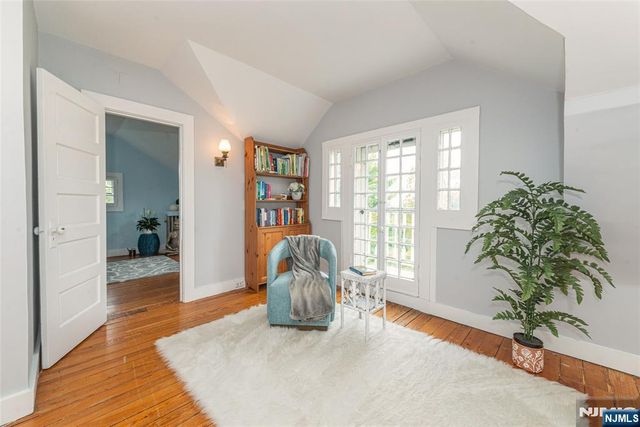 22 Arlington Avenue, Caldwell, NJ 07006