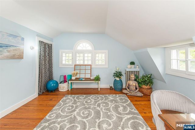 22 Arlington Avenue, Caldwell, NJ 07006
