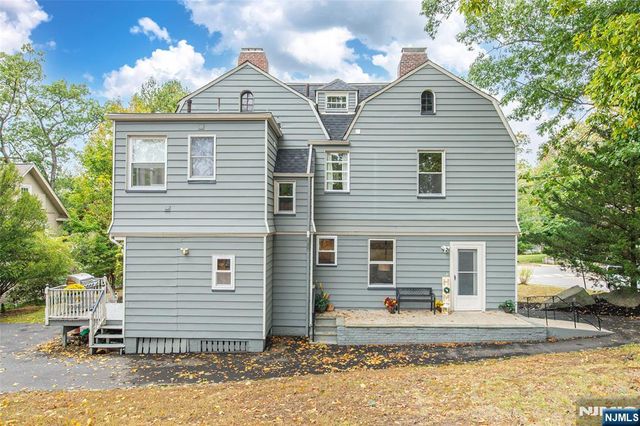 22 Arlington Avenue, Caldwell, NJ 07006