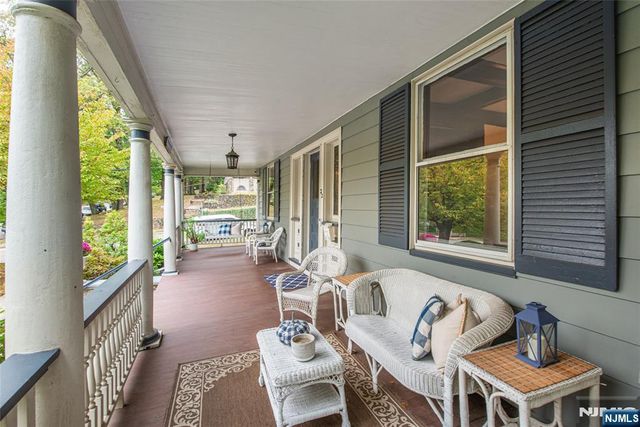 22 Arlington Avenue, Caldwell, NJ 07006