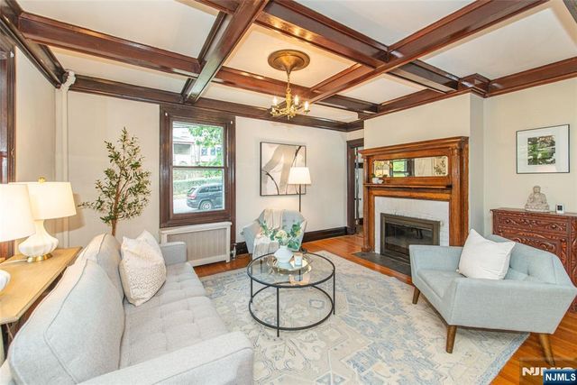 22 Arlington Avenue, Caldwell, NJ 07006