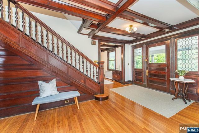 22 Arlington Avenue, Caldwell, NJ 07006