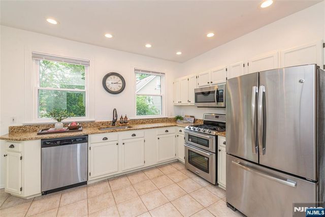 22 Arlington Avenue, Caldwell, NJ 07006
