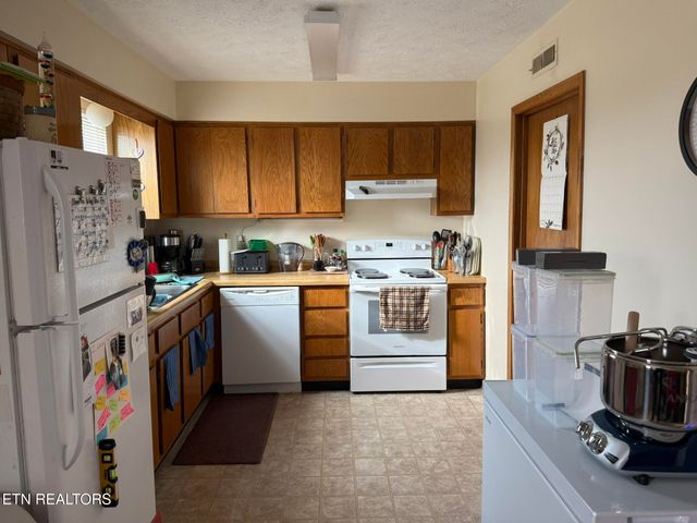 3707 Moss Lane, Louisville, TN 37777