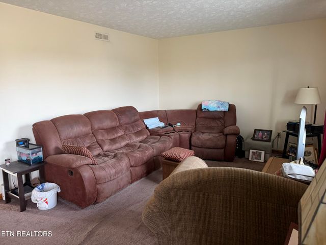 3707 Moss Lane, Louisville, TN 37777