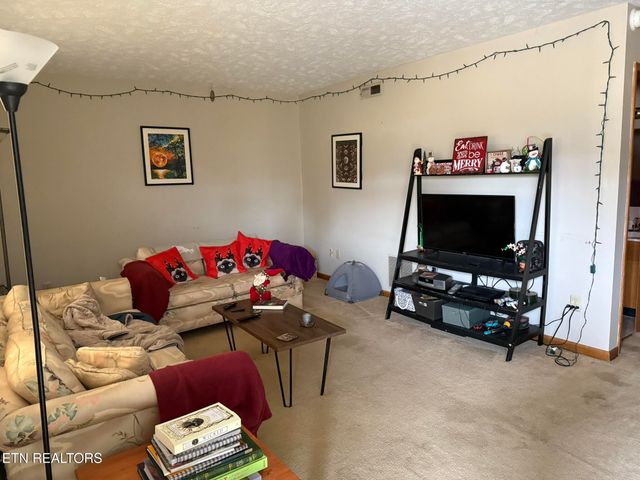 3707 Moss Lane, Louisville, TN 37777