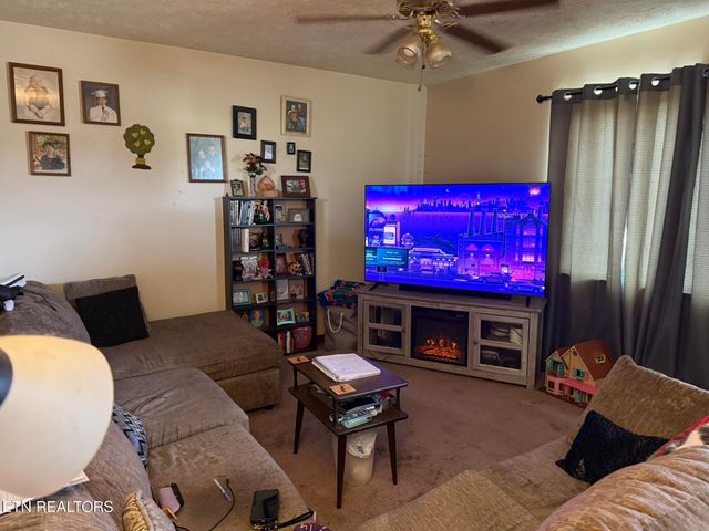 3707 Moss Lane, Louisville, TN 37777