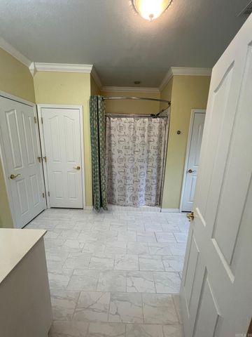 1707 Holloway, Morrilton, AR 72110