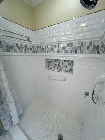 1707 Holloway, Morrilton, AR 72110