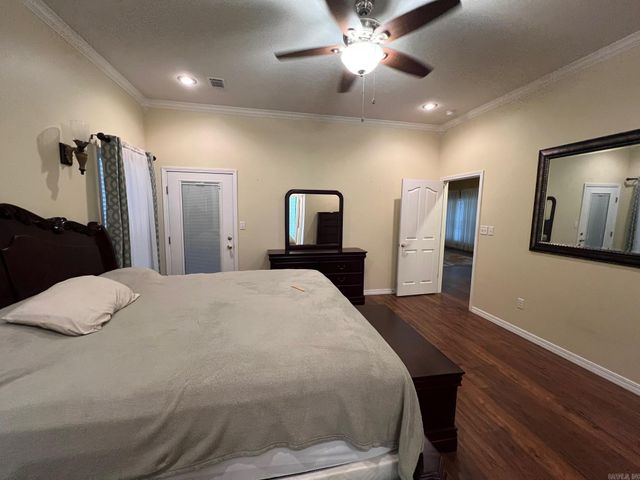 1707 Holloway, Morrilton, AR 72110