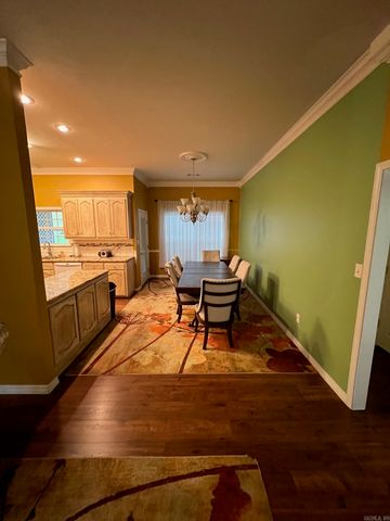 1707 Holloway, Morrilton, AR 72110