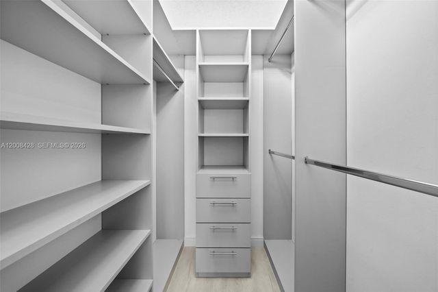 2001 Atlantic Shores Blvd 116, Hallandale Beach, FL 33009