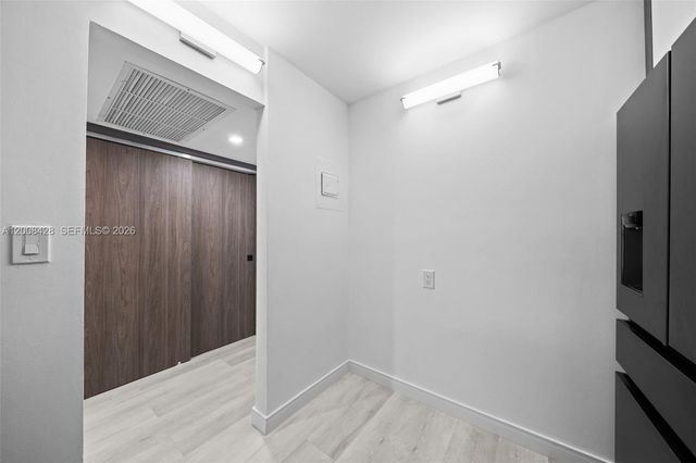 2001 Atlantic Shores Blvd 116, Hallandale Beach, FL 33009